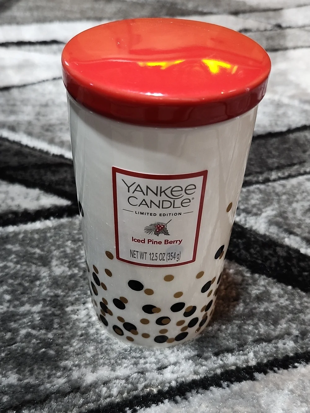 LIMITED EDITION YANKEE CANDLE 